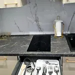 Apartmán Golden Key 35m2 Aprtament Blisko Dworzec, Spodek, Mck, Self Check-in, Parking