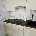 Golden Key 35m2 Aprtament Blisko Dworzec, Spodek, Mck, Self Check-in, Parking Katovice