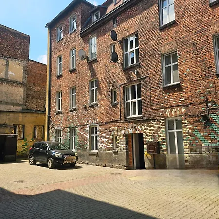 Golden Key 35m2 Aprtament Blisko Dworzec, Spodek, Mck, Self Check-in, Parking * Katovice